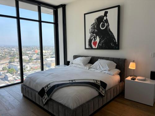 Penthouse Views Downtown - Walking Distance to Petco Park in San Diego, USA
