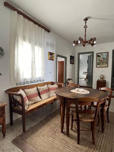 Iekārtas, Casa de Don Paco in Pastrana