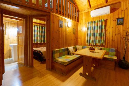 維加度假屋 (Las Casas de la Vega) in 恩基達諾斯