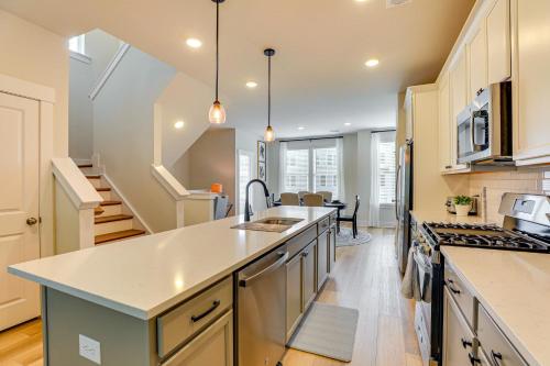 13 Mi to Dtwn Charleston Quiet Townhome in Charleston, USA