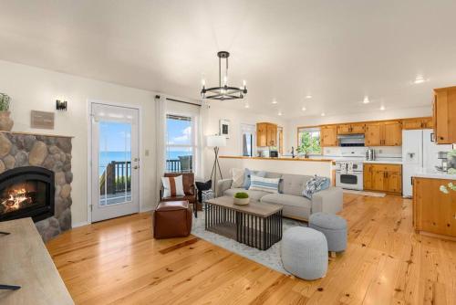 Puget Sound Sunset - Whidbey Ocean Front home with C