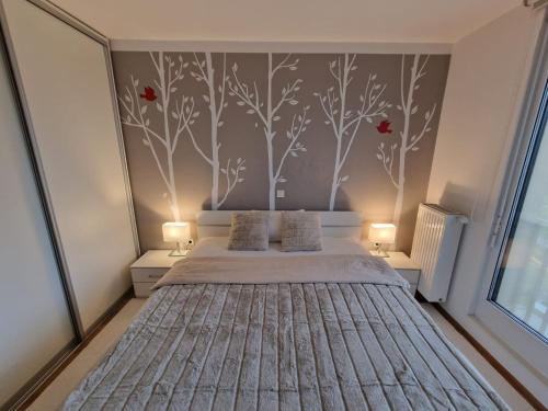 Waldorf Apartment