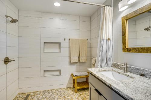 Dog-Friendly Guest House on Horse Ranch in Azle! in Azle, USA