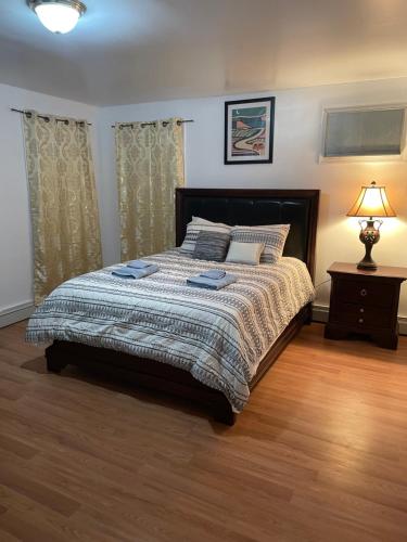 Luxurious 3 bedrooms APT with Master 2 bathrooms in Locust Manor, USA