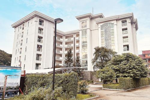 Welcome the spring condo swimming gym kitchen Wi-Fi