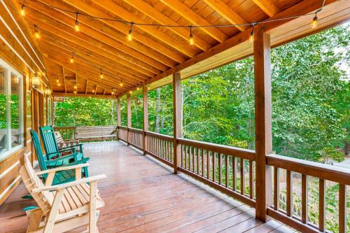 5 Mi to Blue Ridge Lake Cabin with Fire Pit! in Morganton, USA