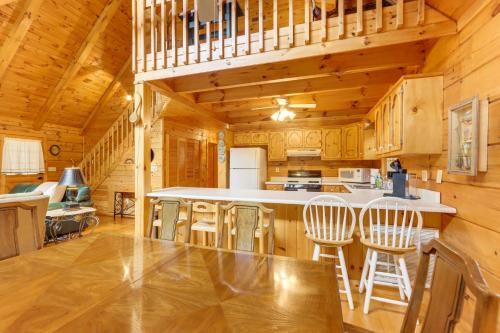 5 Mi to Blue Ridge Lake Cabin with Fire Pit! in Morganton, USA