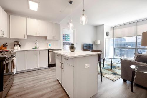 Luxury Apt Near Downtown - ASW-11T Luxury Apt Near Downtown - ASW-11T