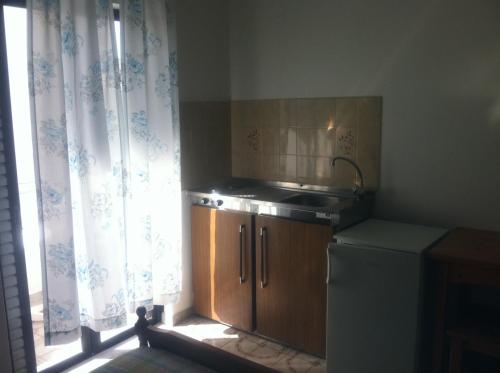 Studio (2 Adults) image 7