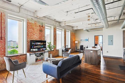 Modern Luxury 2B Loft, Gym-Pool-Free Valet Parking in Dallas, USA