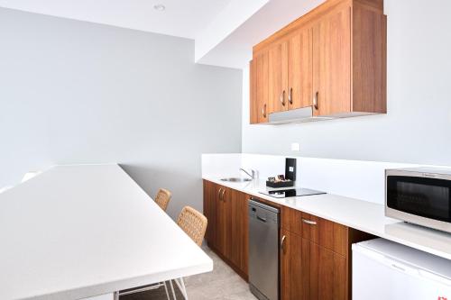 ห้องครัว, อะโบด มาลัว เบย์ (Abode Malua Bay) in เบทแมนส์เบย์