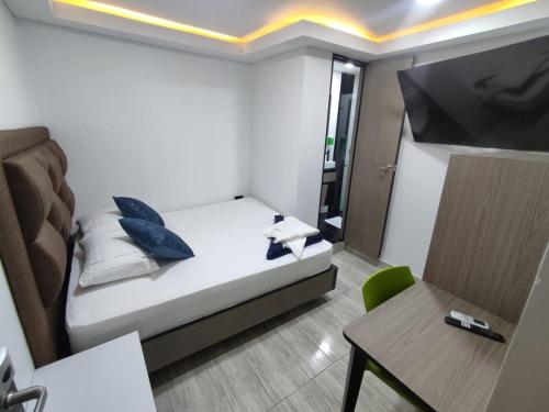 1 queen bed