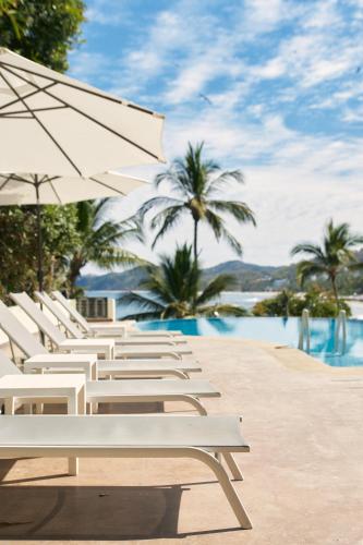 604006992 Ysuri Sayulita - Beachfront Hotel