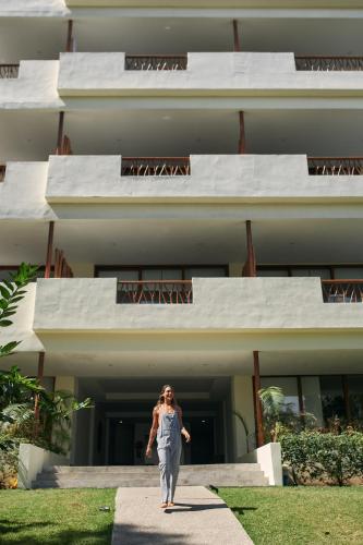 604007045 Ysuri Sayulita - Beachfront Hotel