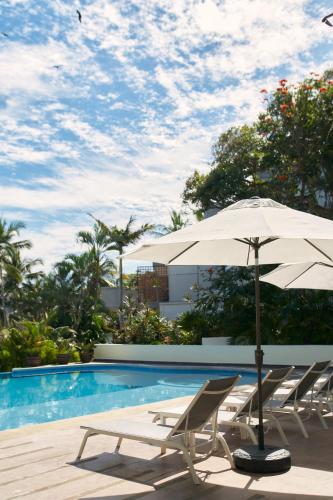 604007072 Ysuri Sayulita - Beachfront Hotel