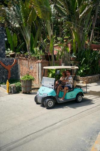 604007155 Ysuri Sayulita - Beachfront Hotel
