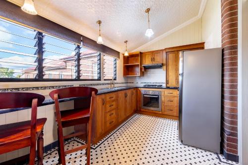 โรงแรมไครทีเรียน วอริค (Criterion Hotel Warwick) in วอริคค์