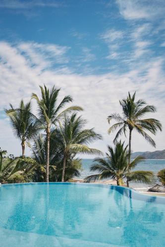 604007180 Ysuri Sayulita - Beachfront Hotel