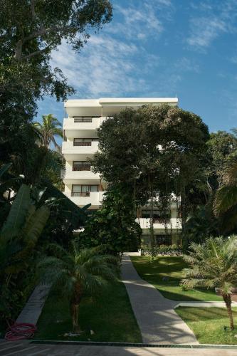 604007182 Ysuri Sayulita - Beachfront Hotel