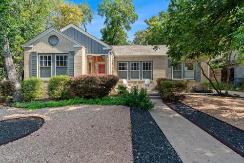 Re-Imagined Historical Home - Clarksville Vintage in Austin, USA