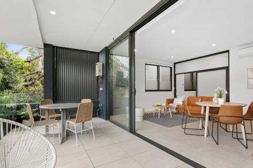 Coogee Beachside Hideaway 3 - image 13