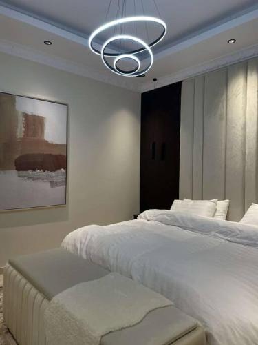 Luxury apartment - Tap to explore photos