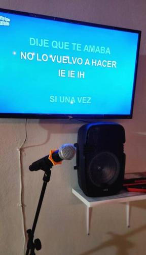 Trinitarias House Piscina karaoke Bar wifi