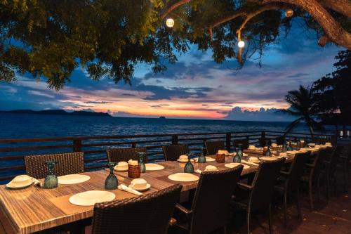 נוף, Altamare Dive and Leisure Resort in בטנגס