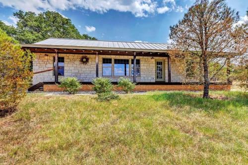 Pecan Farm Haus - image 17