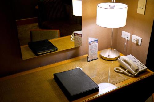 room detail thumbnail 2