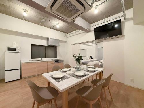 b hotel NaouBLD - Central Hatchobori 2 Bedroom Apartment for 10 Guests, Hiroshima