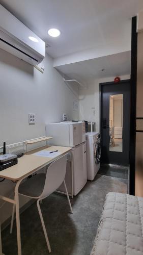 U Stay Hostel (1)