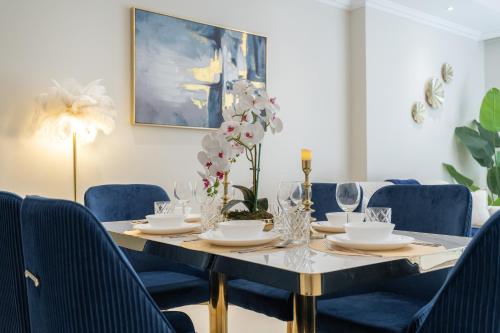 Dunya Tower Luxury and 2 min walk to Dubai Mall and Burj Khalifa in heart of Downtown, Dubai (Foto 10)