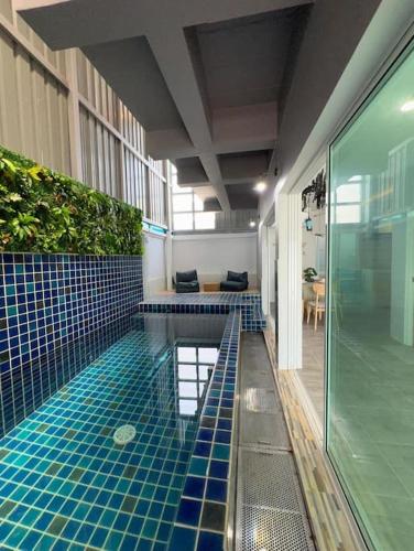 Bang Tao Town House 1km Surin Beach V135
