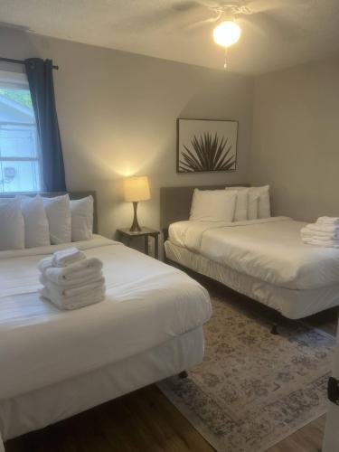 Fenced Yard & Patio Ventura Vista Retreat