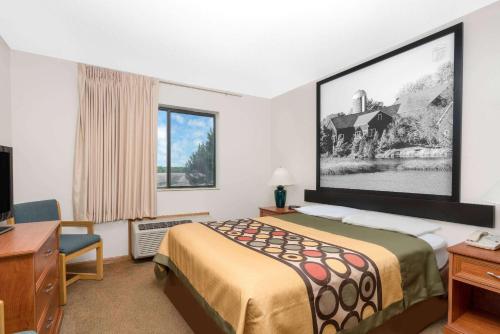 King Room - Second Floor/Non-Smoking