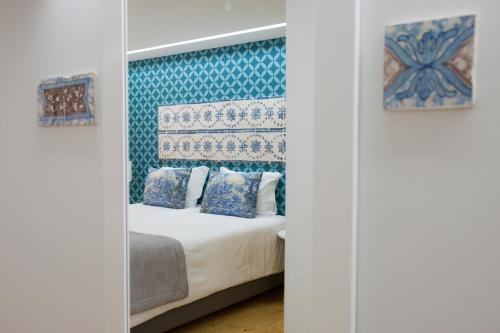 One-Bedroom Apartment image 8
