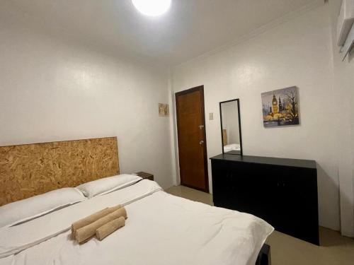 Trail Inn Room Type - Deluxe Room