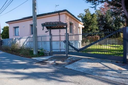 Au Moulin de la Galette vicino Milano, MXP e Parking FREE