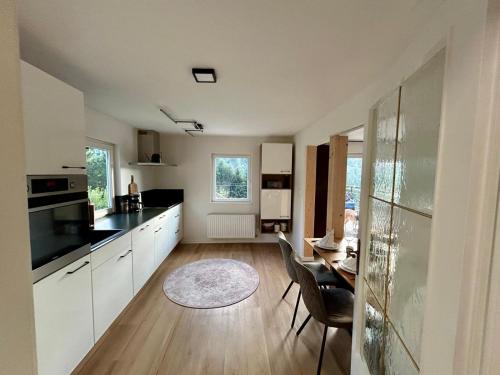 virtuve, Black Pearl - Blockhaus inmitten der Natur in Frantschach-Sankt Gertraud