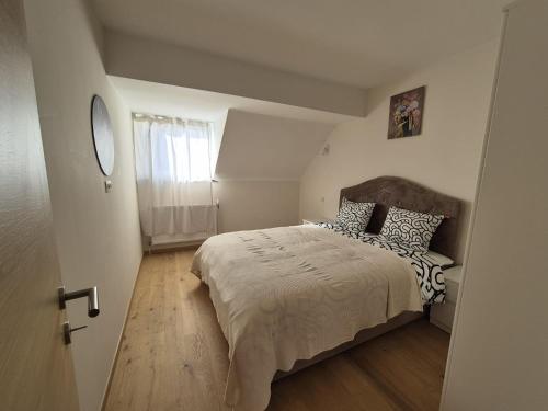 Cosy duplex in center of Brussels, Брюссель (фото 7)