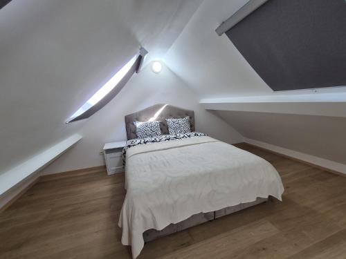 Cosy duplex in center of Brussels, Брюссель (фото 10)