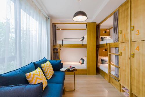 成都何兮青旅酒店