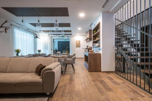 Koplietošanas atpūtas telpa ar TV, Resort Stribor, Gorski kotar in Bosiljevo