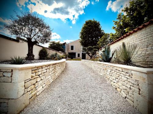 Logement spa privatif proche Niort et La Rochelle in 阿爾賽