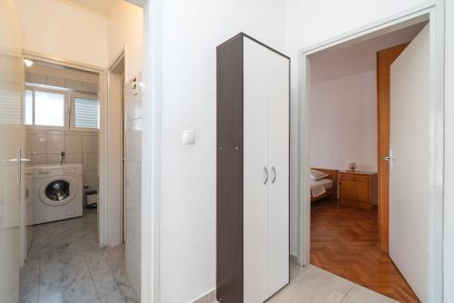 Apartment Davorka - image 12