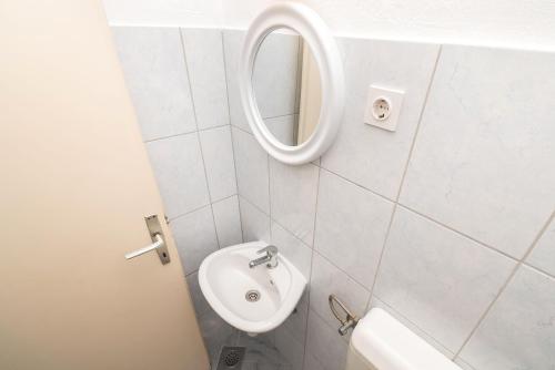 Apartment Davorka - image 2