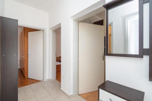 Apartment Davorka - image 3