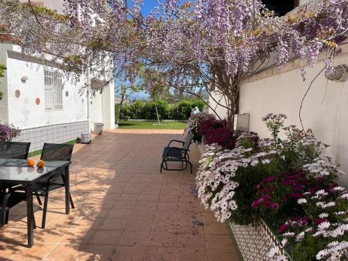 Surumai House, una casa en un pueblo de ensueño (Surumai House, una casa en un pueblo de ensueno) in Guevejar