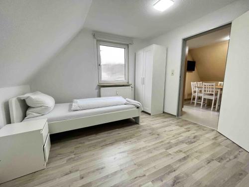 SAD212 - Großzügige Monteurwohnung, Schwandorf (foto 6)